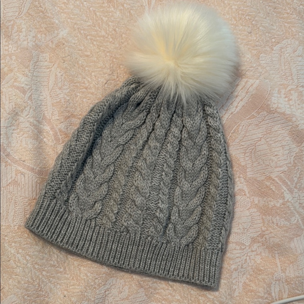 NWT J. CREW Cozy Gray Cable Knit Beanie with Faux Fur Pom Pom
